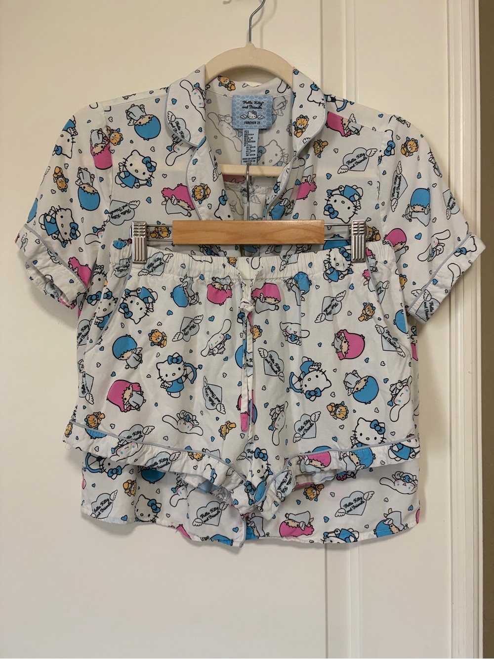 💗🪽💘💤 Hello Kitty & Friends x Forever 21 Cupid’s Love Pajama Set 💘🪽💗💤
